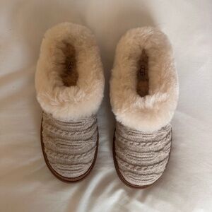 UGG Women's Cluggette Cable Knit Slippers, Grey and Cream